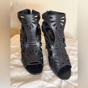 Sergio Rossi Black Cutout Leather Heels Size 39